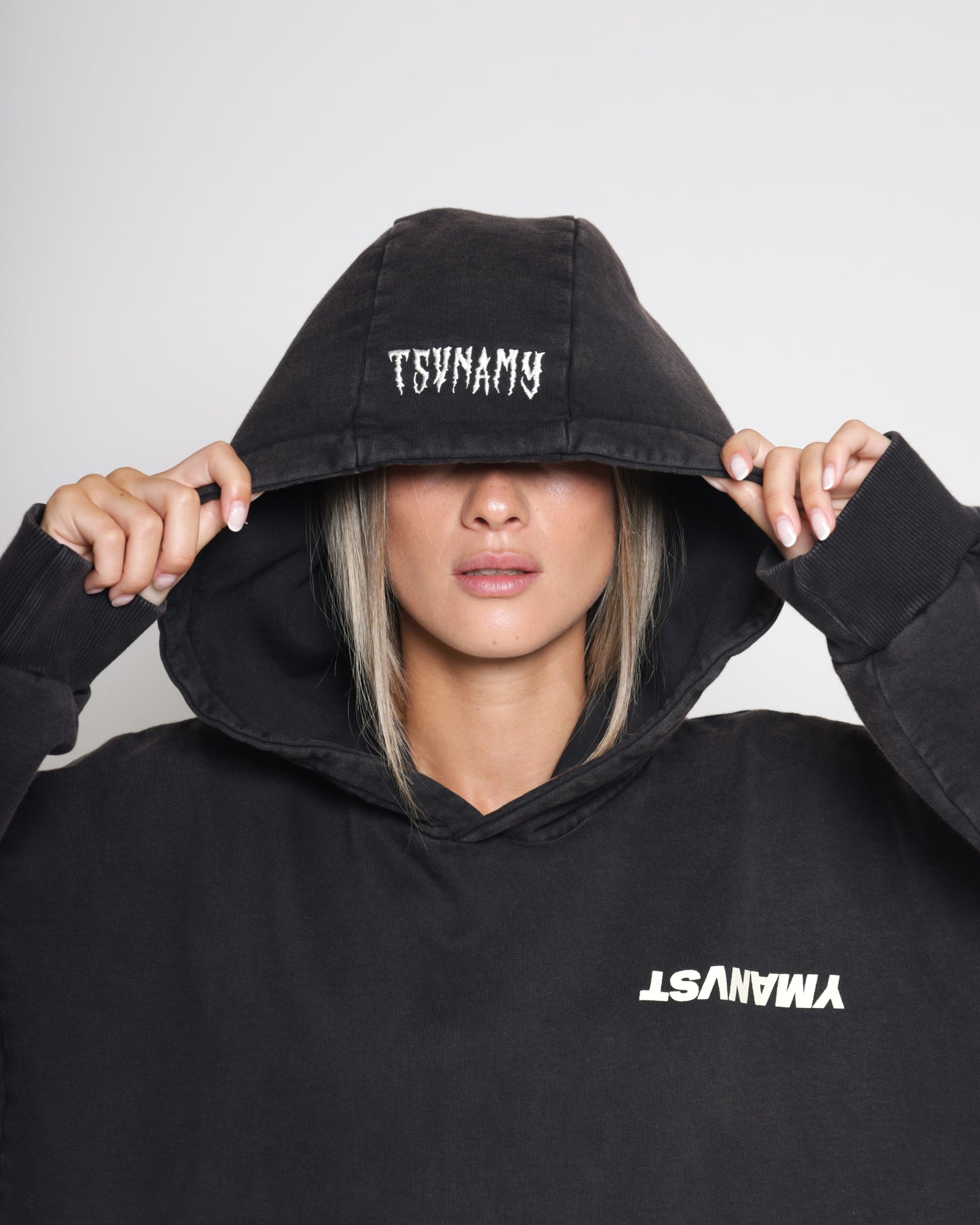 Sweatshirt LOVE IS WAR