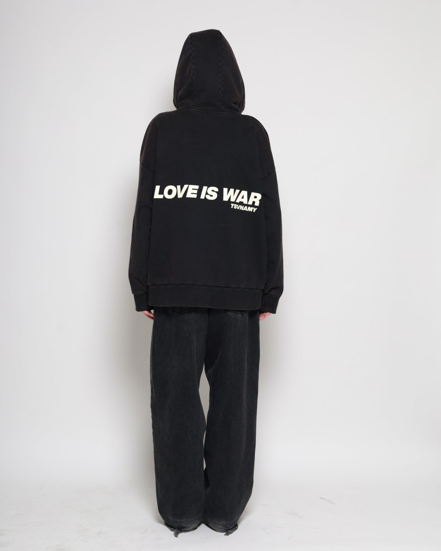 Sweatshirt LOVE IS WAR