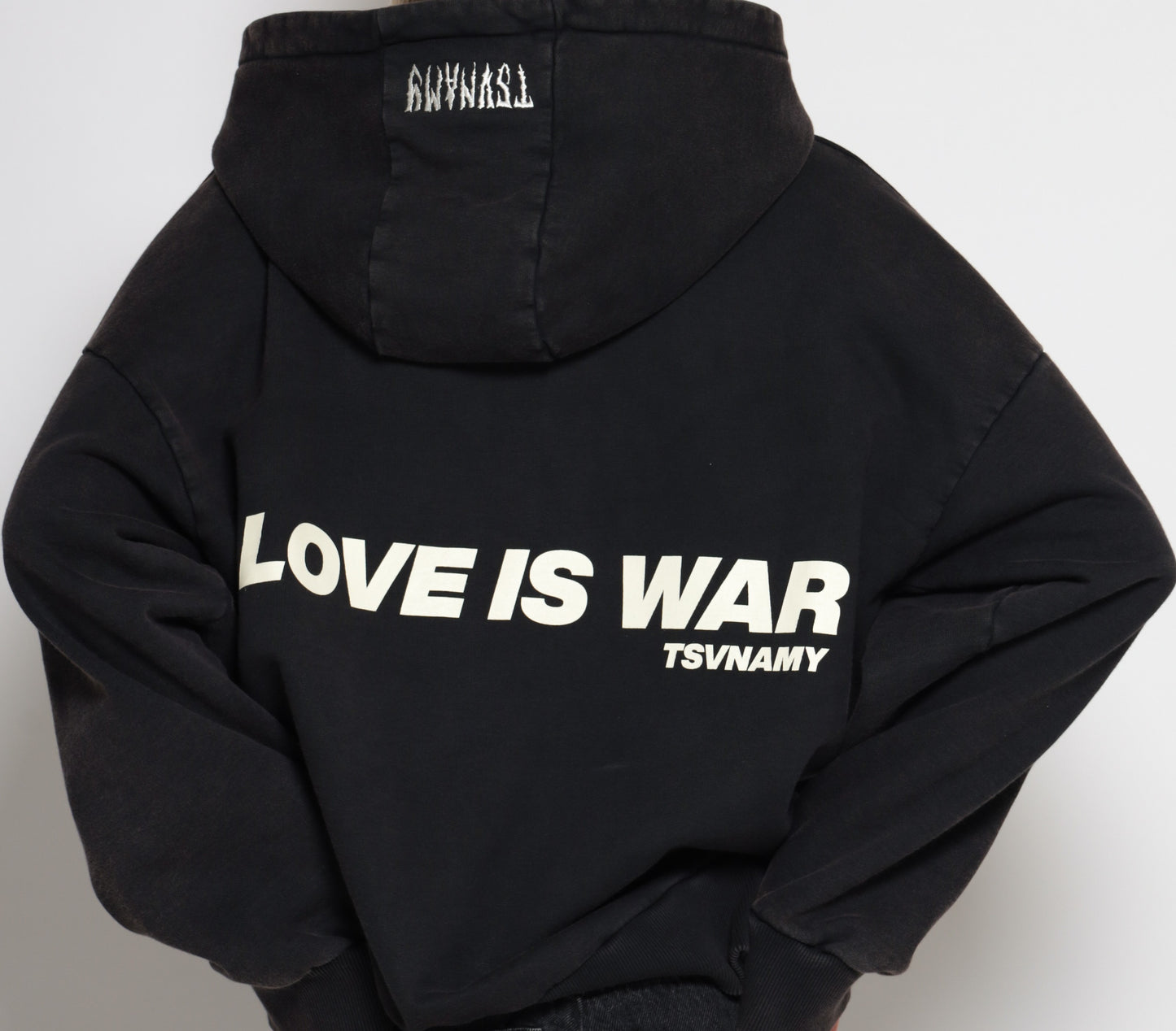 Sweatshirt LOVE IS WAR